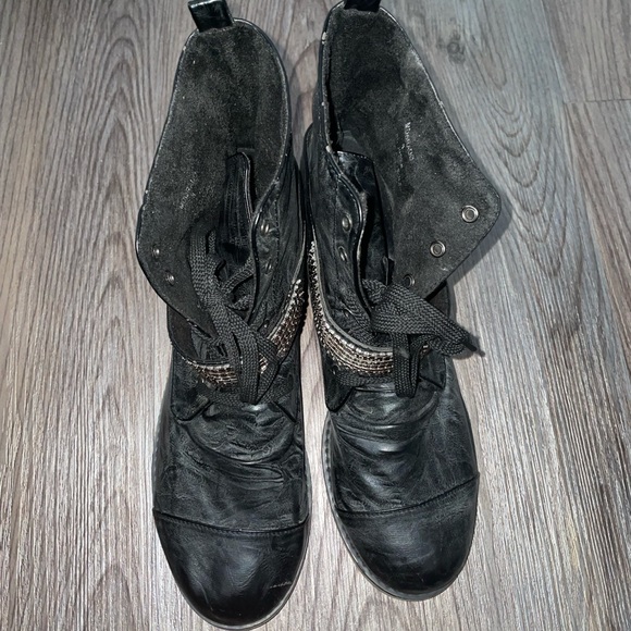 Black Material Girl combat boots size 8 with silver buckle - Picture 3 of 4